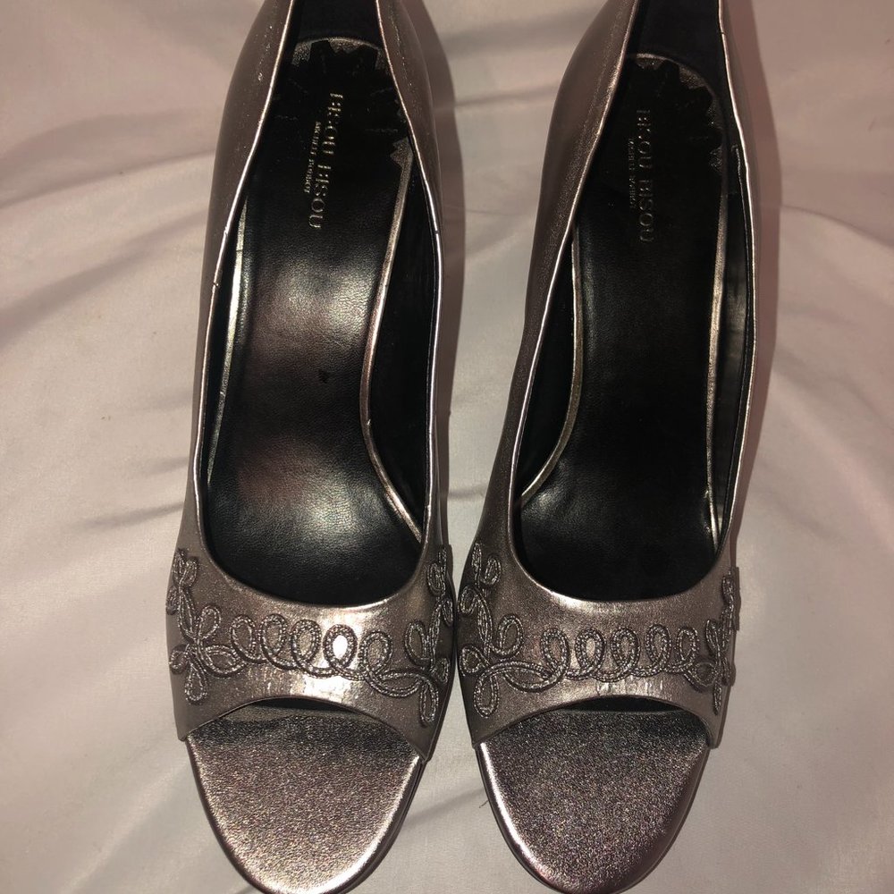 Women's Bisou Bisou Silver Peep Toe 4" Heels 10M Belle Pewter
